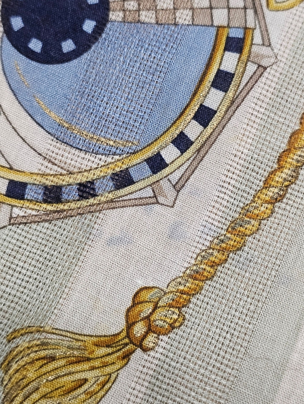 FENDI SCARF - Picture 9 of 13